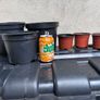 6 plastic flower pots Image 2