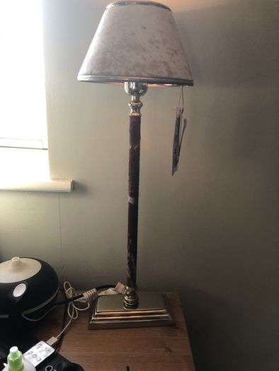 Table lamp