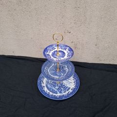 blue cake stand postage possible