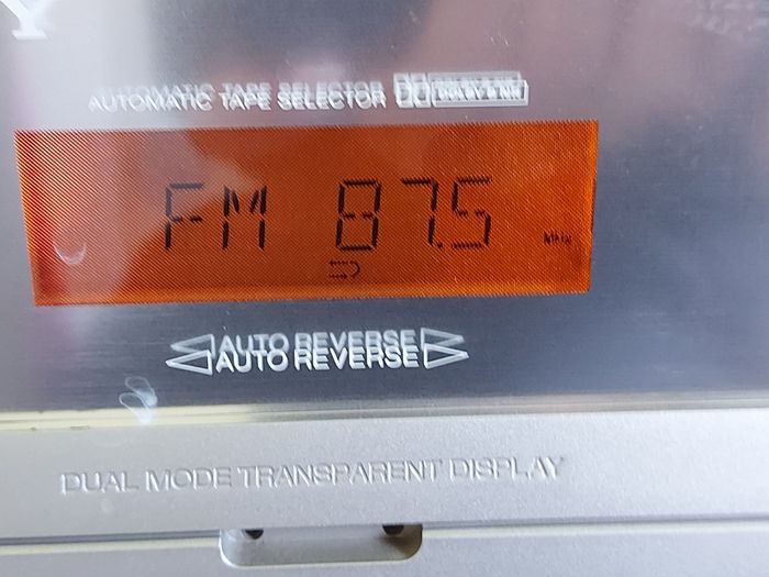 Sony Micro HiFi Component System, Model CMT-CP1, Radio, Tape & CD, all working fine and in very good condition