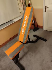 Adjustable wight bench
