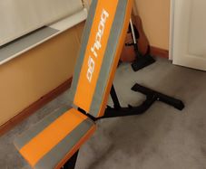 Adjustable wight bench