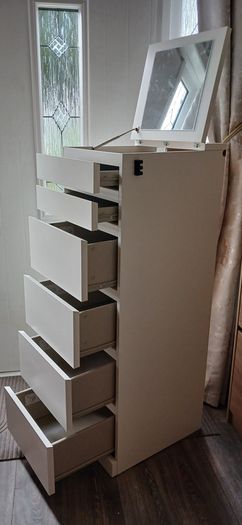 chest draw + shoe rack