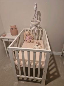 Cot bed