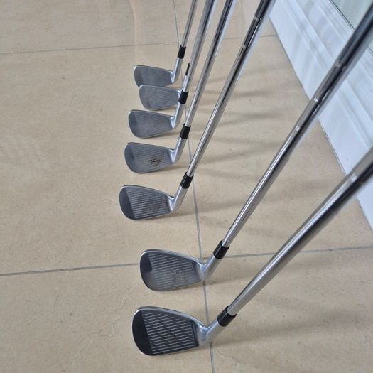 TaylorMade P790 4-PW tungsten RH irons