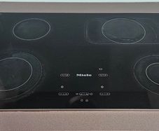 Miele 80cm ceramic hob KM 5670