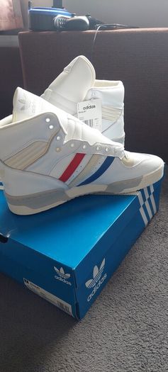 Adidas Trainers (Brand New)