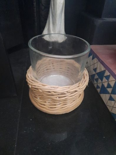 Pillar candle holder