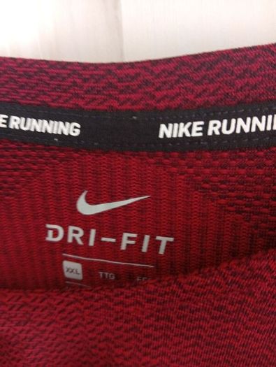 Nike running t shirt XXL
