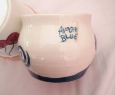 Bud vase Avoca blue Pottery x 2