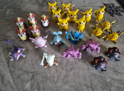 Vintage Tomy Pokemon Figures