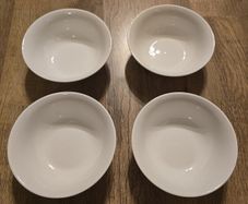 4 White Bowls