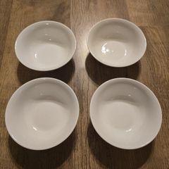 4 White Bowls