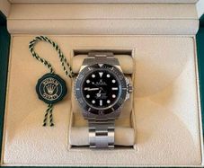 Rolex Submariner No Date 124060