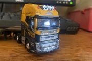 1:76 scale trucks x 2