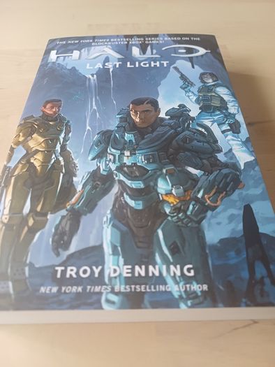 Halo Last Light & Divine Wind by Troy Denning (Science Fiction Paperbacks 2015)