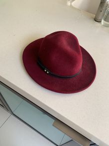 hat