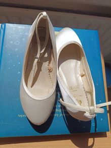 Children's shoes
