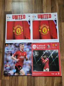 Manchester United United Review Magazines