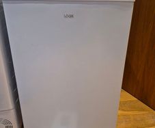Undercounter freezer