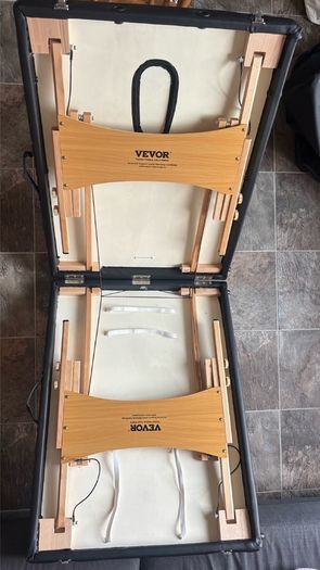 massage table unused