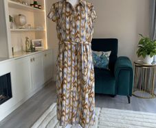 Brand-new Ladies Short-sleeved Shirt Dress with Pockets from Tese