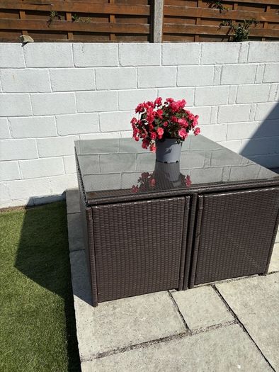 4 Piece Rattan Outdoor cube dining set