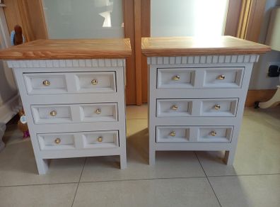 2 matching lockers