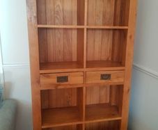 Oak display unit