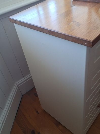Dressing table