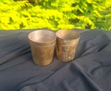 2 metallic cups postage possible