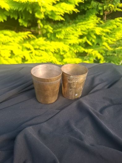 2 metallic cups postage possible