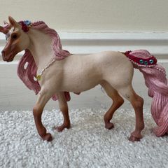 Schleich Decorated Unicorn Mare Bayala Fantasy Used Please see pictures