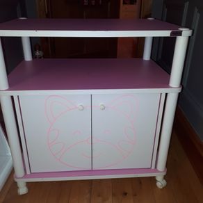 Locker storage pink and white