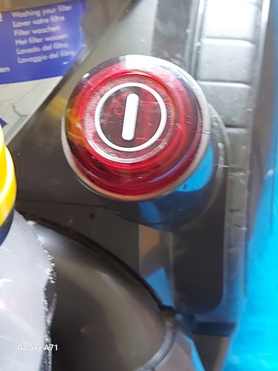 DYSON DC19 T Multifloor Vacuum Cleaner, in perfect working order