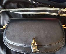 black leather Mila shoulder bag