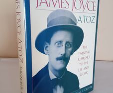 James Joyce A to Z: The Essential Reference to the Life and Work by A. Nicholas Fargnoli and Michael Patrick Gillespie (HQ875)