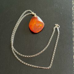 amber necklace