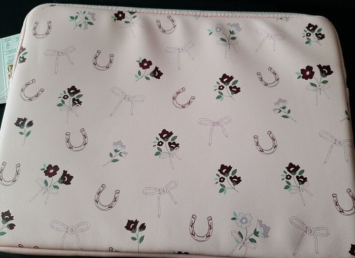 New lap top bag/sleeve pink tag attached