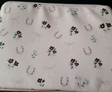 New lap top bag/sleeve pink tag attached