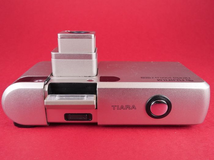 FUJIFILM TIARA ix-Z nexia 2000 MRC Point & Shoot Film Camera
