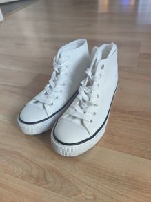 Canvas Boots, Converse Style