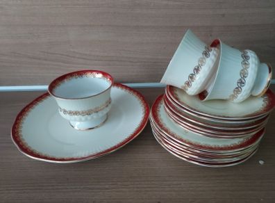 Mayfair Elizabethan China Replacements 16 Piece
