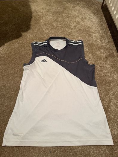 Adidas sleeveless top/t-shirt/jersey