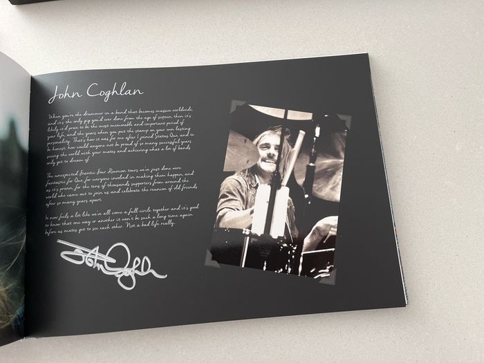SIGNED:Status Quo - Farewell Frantic Four. Limited edition 91 of 750