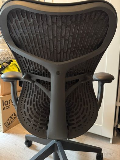 Herman Miller Mirra 2 Ergonomic Office Chair Great Condition