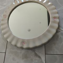 wall mirror