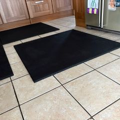 4 X 1m X 1m Heavy Duty Rubber Gym Mats.
