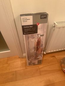 Clothes rail