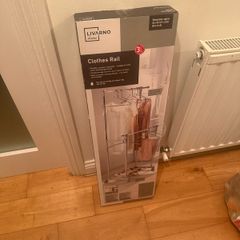Clothes rail